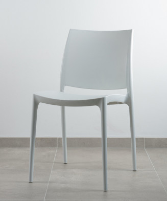 Round Cocktail Table